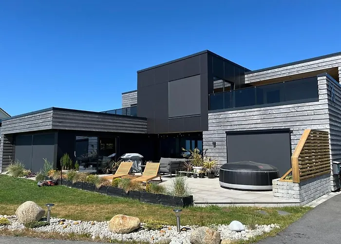Bausje House